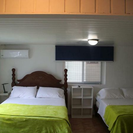 Coral Reef Beach Savaneta Екстер'єр фото