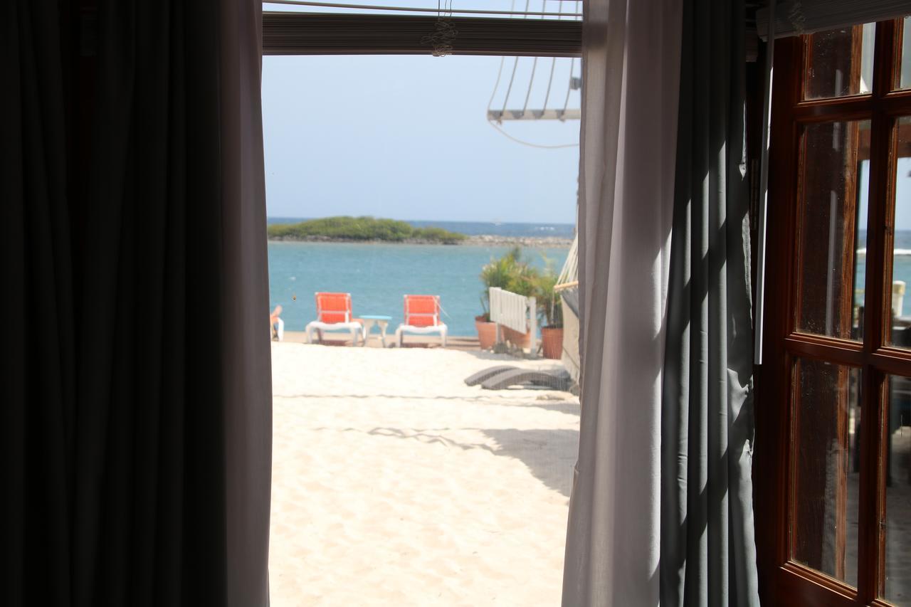 Coral Reef Beach Savaneta Екстер'єр фото