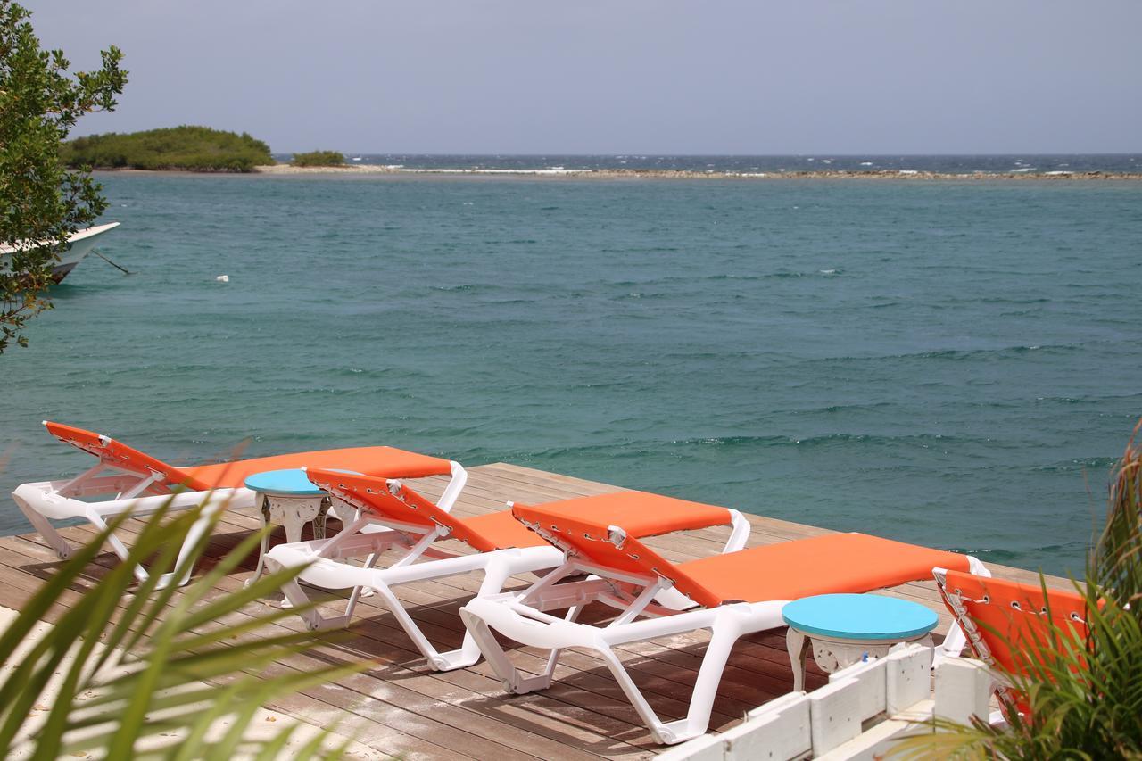 Coral Reef Beach Savaneta Екстер'єр фото