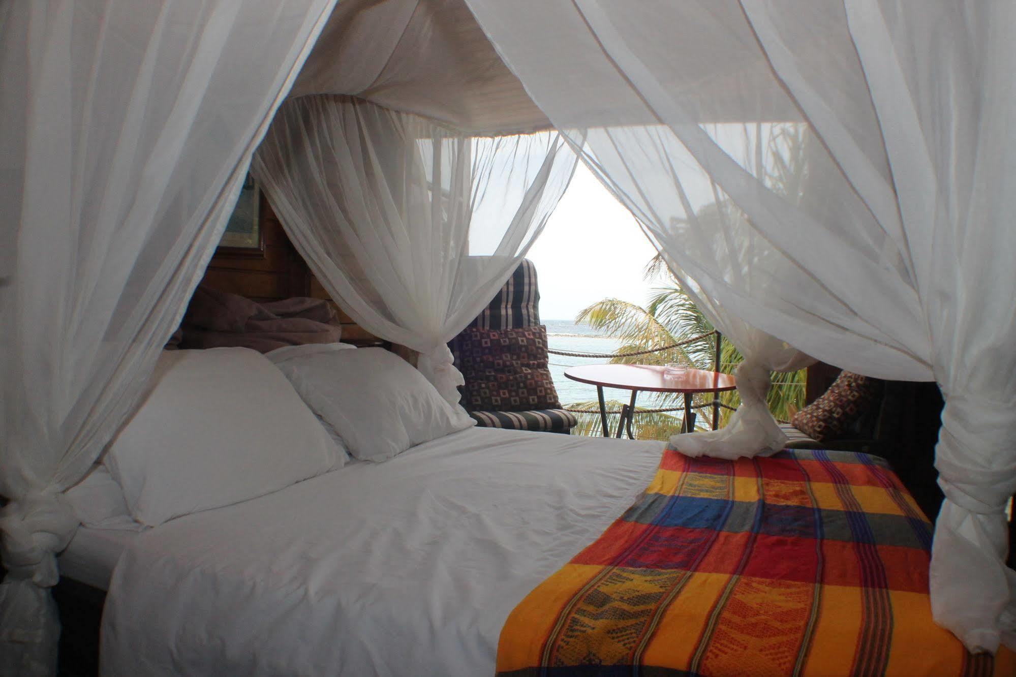 Coral Reef Beach Savaneta Екстер'єр фото