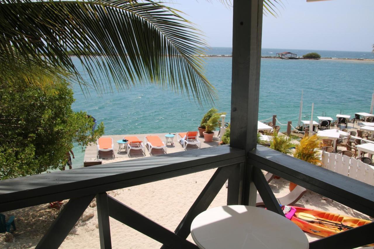 Coral Reef Beach Savaneta Екстер'єр фото